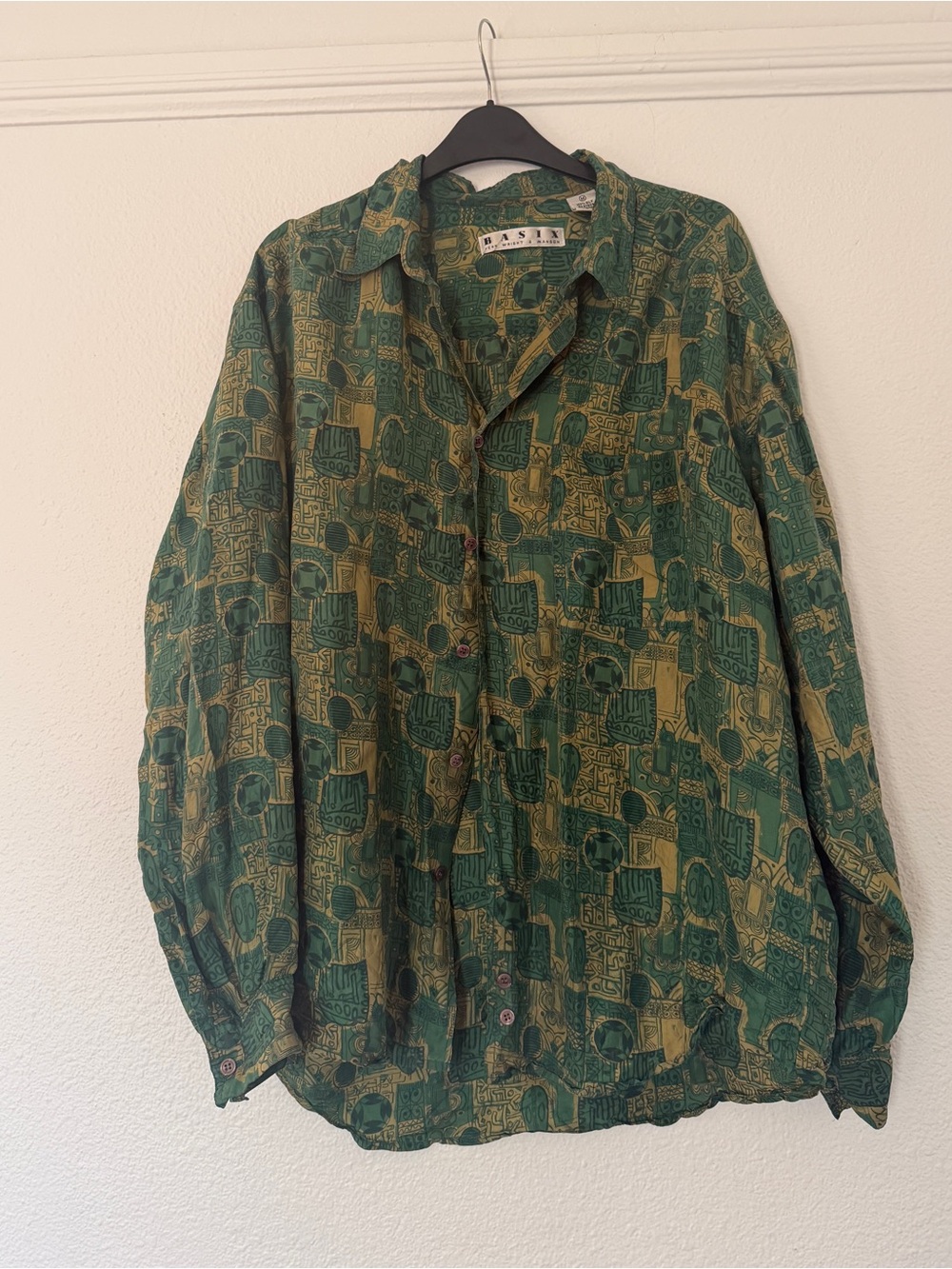 100% Silk BASIX vintage Geometric Button Down Shirt in Green & Yellow Medium